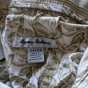 Tommy Bahama Beige Leaf Print Trousers